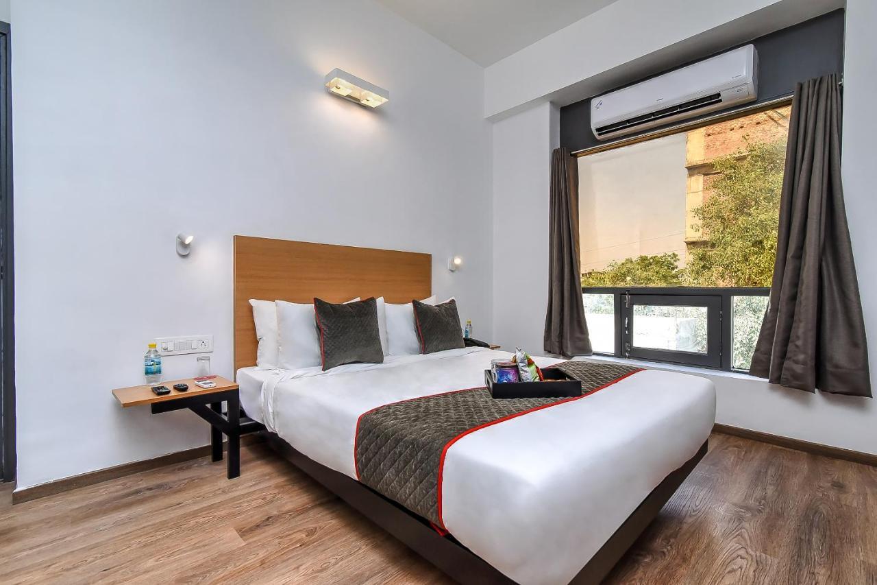 Hotel Oyo Townhouse 044 Sector 14 Gurugram Gurgaon Zewnętrze zdjęcie