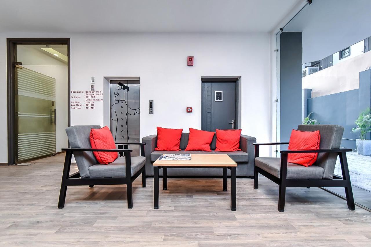Hotel Oyo Townhouse 044 Sector 14 Gurugram Gurgaon Zewnętrze zdjęcie