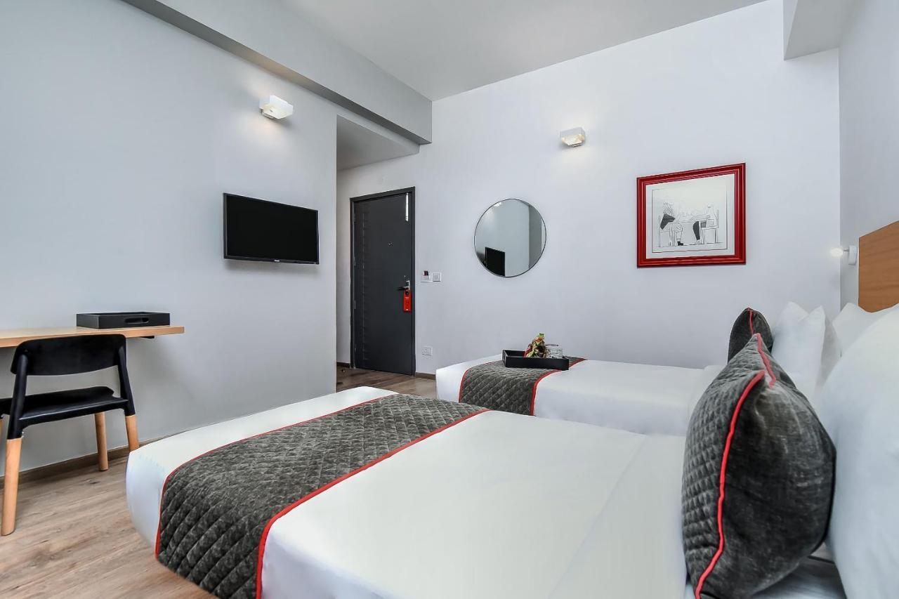 Hotel Oyo Townhouse 044 Sector 14 Gurugram Gurgaon Zewnętrze zdjęcie