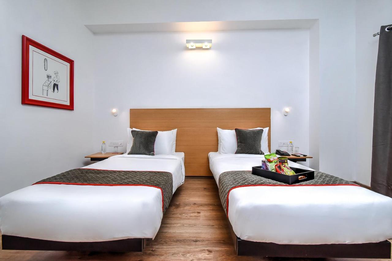 Hotel Oyo Townhouse 044 Sector 14 Gurugram Gurgaon Zewnętrze zdjęcie