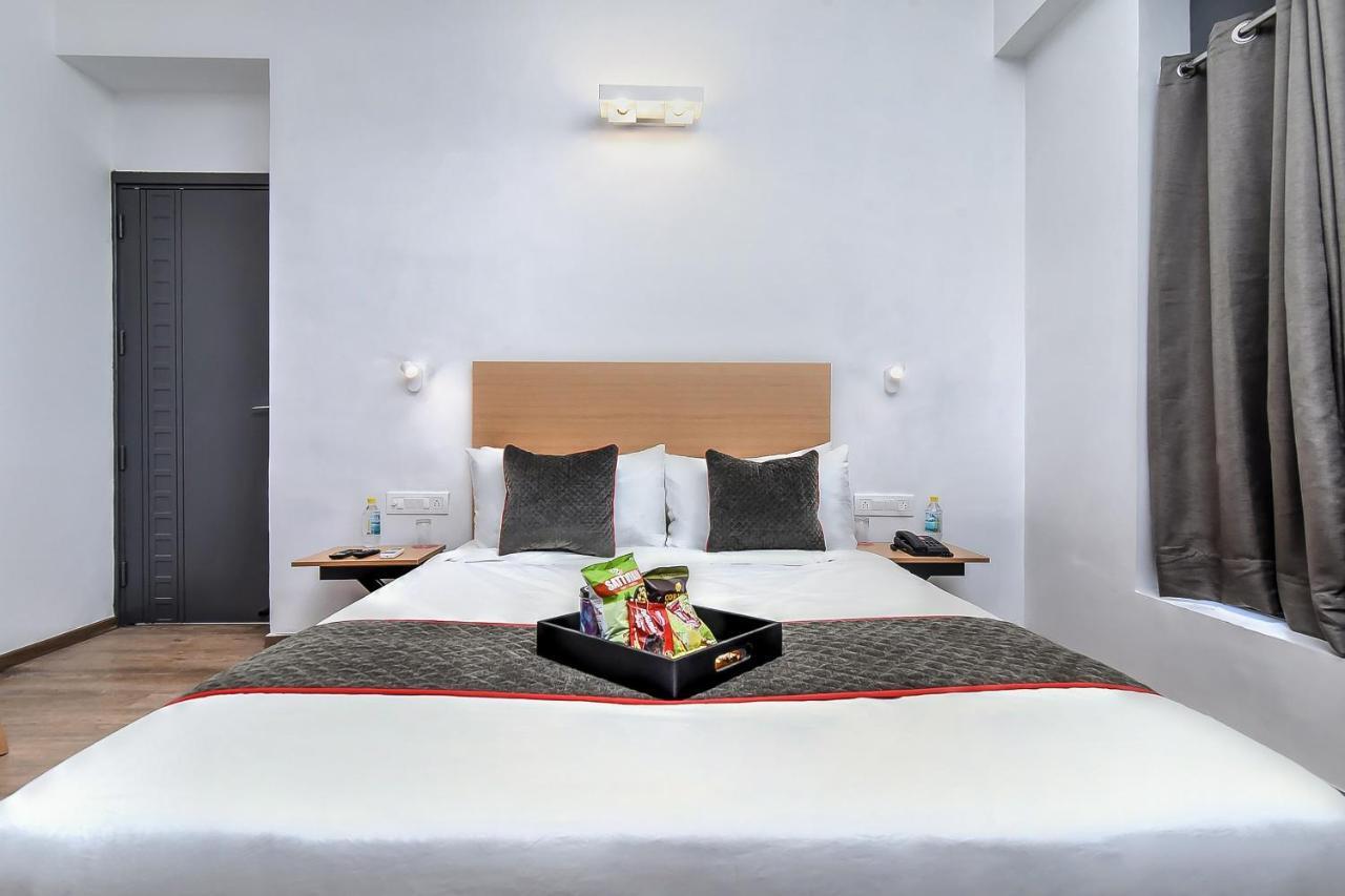 Hotel Oyo Townhouse 044 Sector 14 Gurugram Gurgaon Zewnętrze zdjęcie